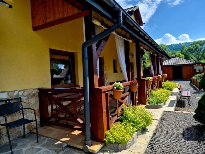 Całoroczne domki apartamentowe "Pod lipą" Izabela Konopelska