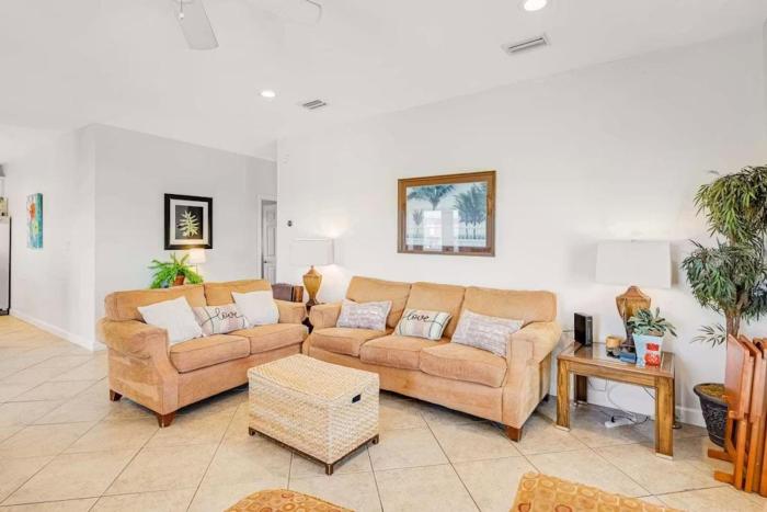 Family Friendly Home with Private Pool and Dock on the Bay