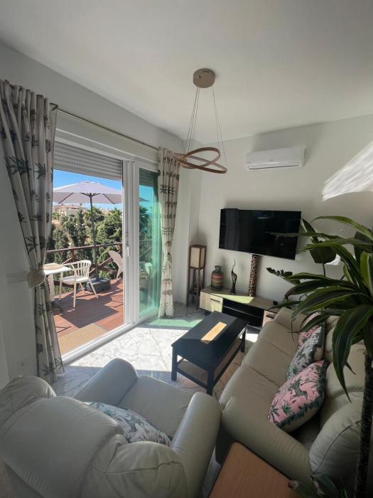 Starfish apartament, garden, deck ,spa, pool shared