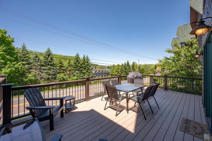 Cedar Shores Villa #09 by Railey Vacations