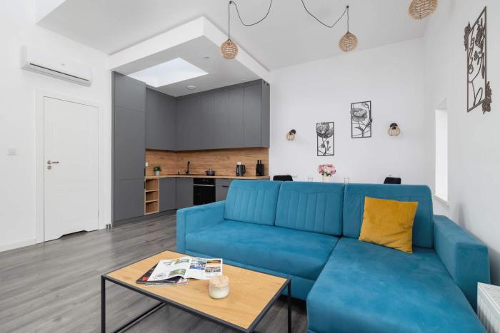 Cozy Studio with Air Conditioning close to the City Center in Katowice by Noclegi Renters