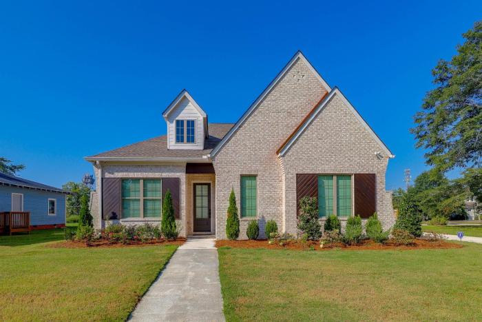 Grill, Yard & Patio! Modern Tuskegee Retreat
