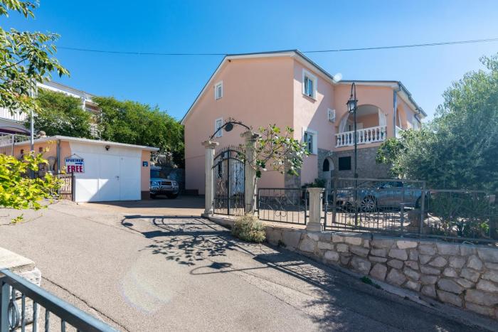 Apartments with parking space Klenovica, Novi Vinodolski - 11559