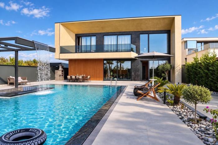 Bliss Luxury Villa