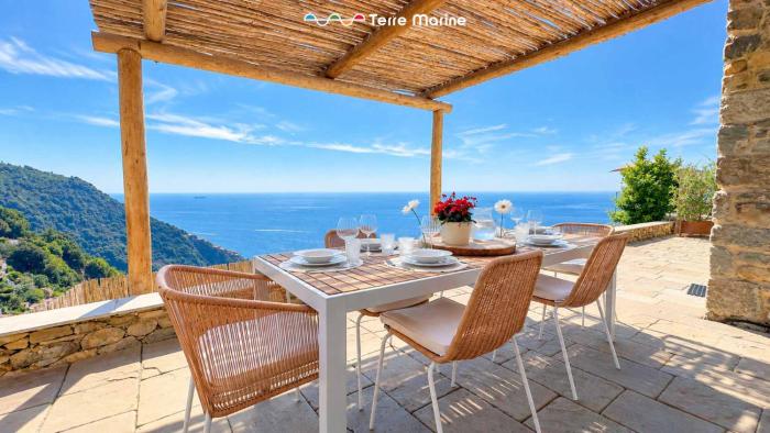 AltaMare 5 Terre, Terre Marine