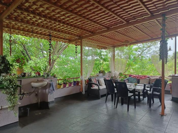 Homestay with Terrace & Garden, Maharashtra
