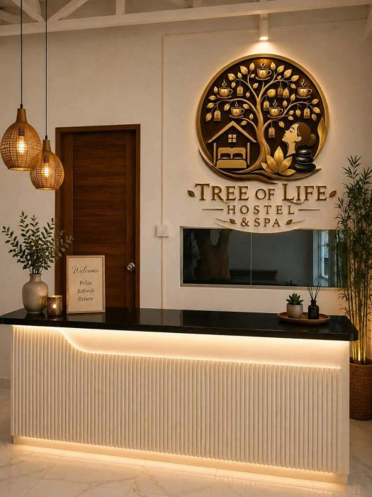 Lifora Grove Hostel and spa