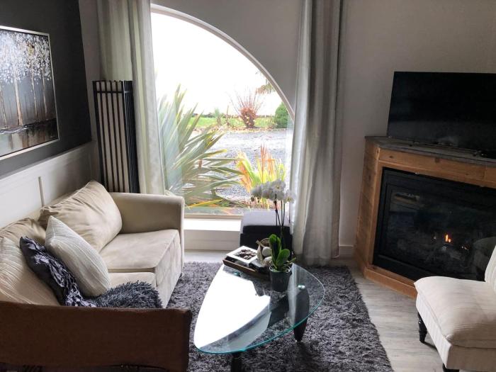 Beachfront Two Bedroom Suite with sofa bed