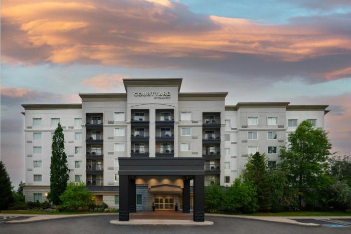 Courtyard by Marriott Toronto Markham