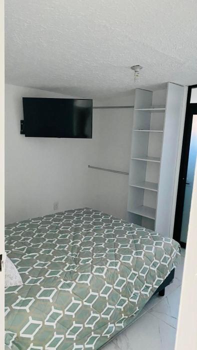 Room with private bathroom, Casa Ingenieros 1
