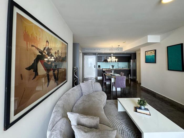 Apartamento con vista parcial al mar