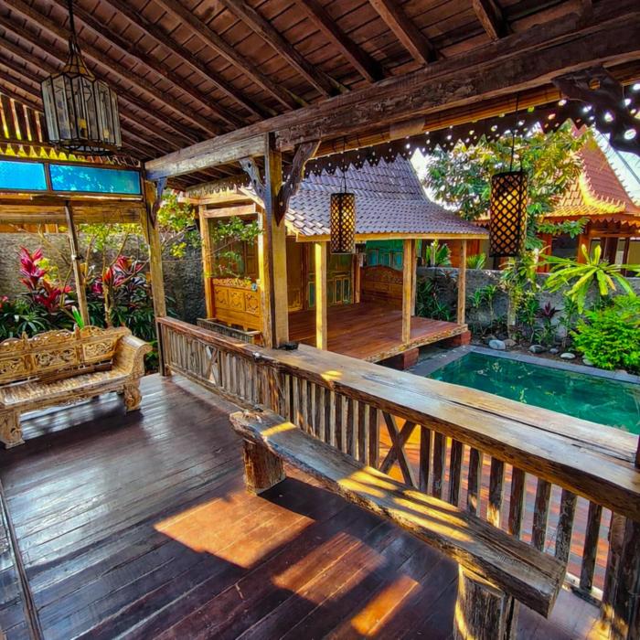 Tropical Wooden Villa Ubud with Private Pool
