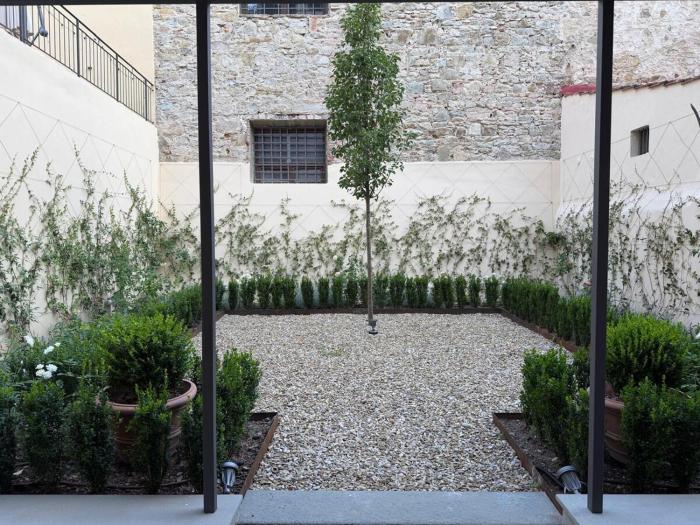 Porcelain Florence Apartment