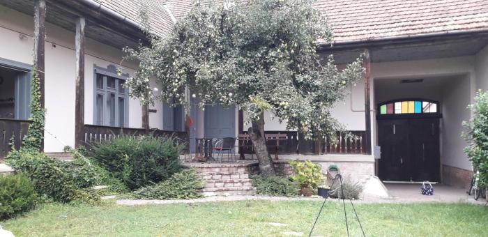Big, central house in Nagymaros