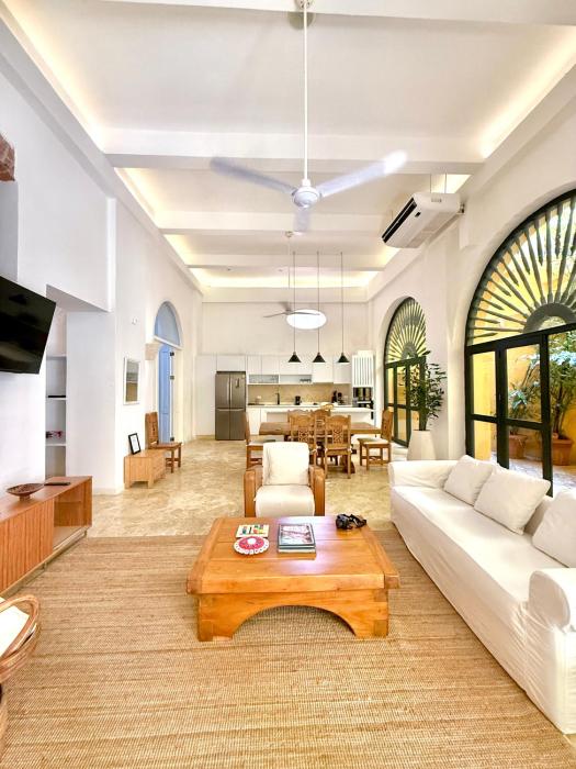 by Calamari Homes - El Porvenir 206 walled city