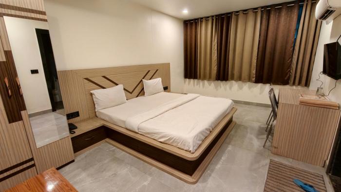 SMJ International Hotel