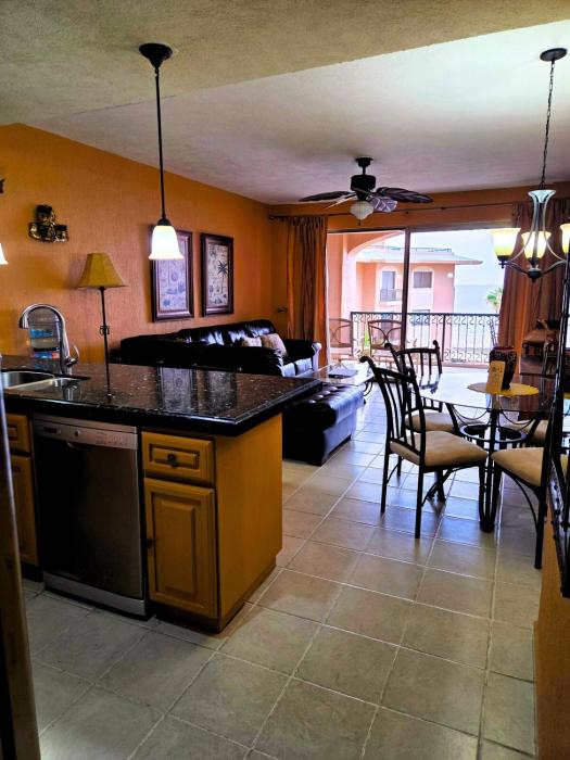 Sonoran Spa 405n modern 1-bedroom