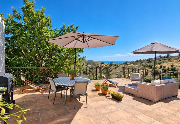 Charming Casas on an Andalusian Finca, 30 min from Malaga