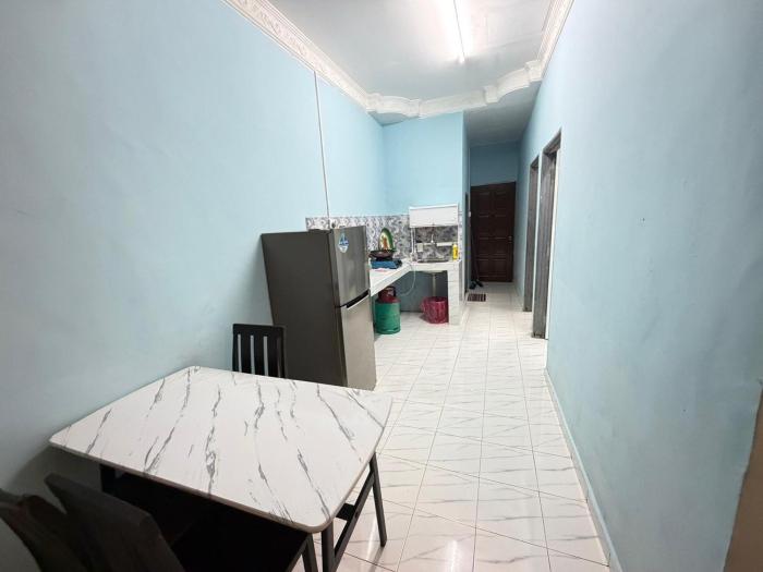 Aenis Homestay Seri Iskandar Titi Gantung Bota