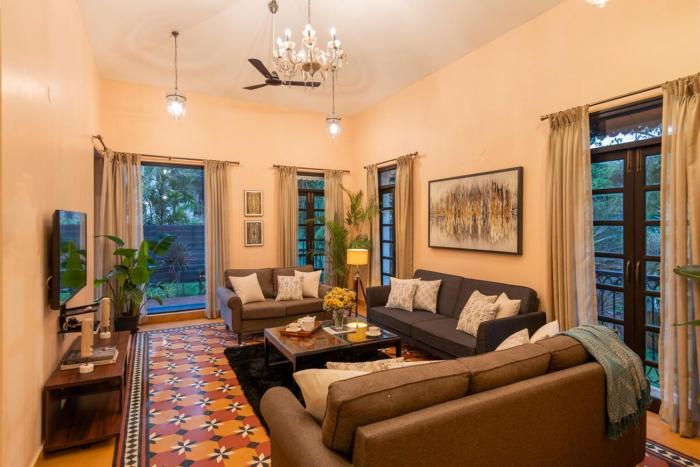 Galeria Portuguese Style 4bhk pvt pool 5 mins Baga beach