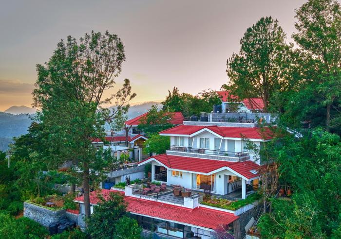 Cozy Retreat Inn Ooty by VOYE HOMES