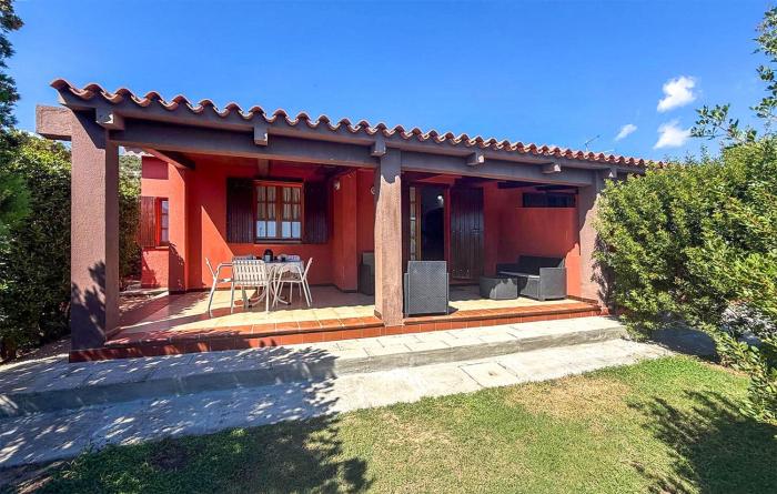 2 Bedroom Cozy Apartment In Costa Rei