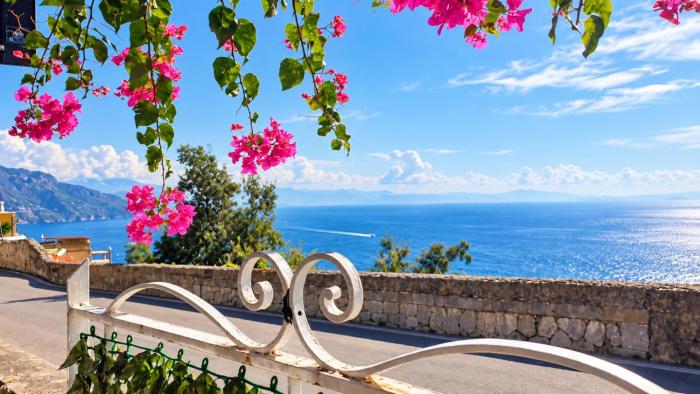 Casa Aurora Amalfi - only two steps to access