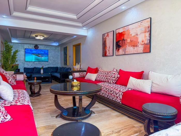 Spacious & chic - 3 min from Casa City Finance " CFC "