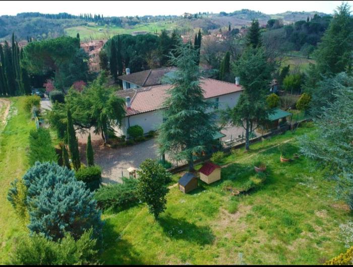 Geggiano Woods Suite - Tuscan Charm near Siena