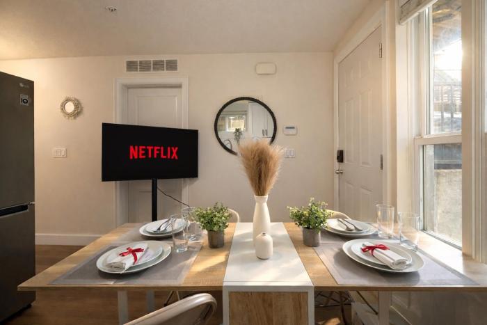Cozy Stay in Renfrew Heights - Molly Park