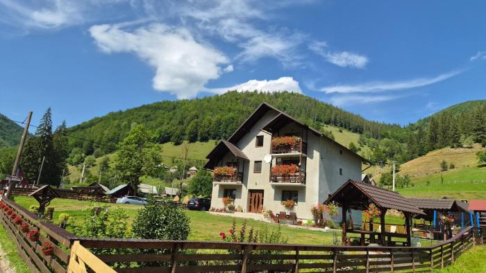 Cabana Inima Munților