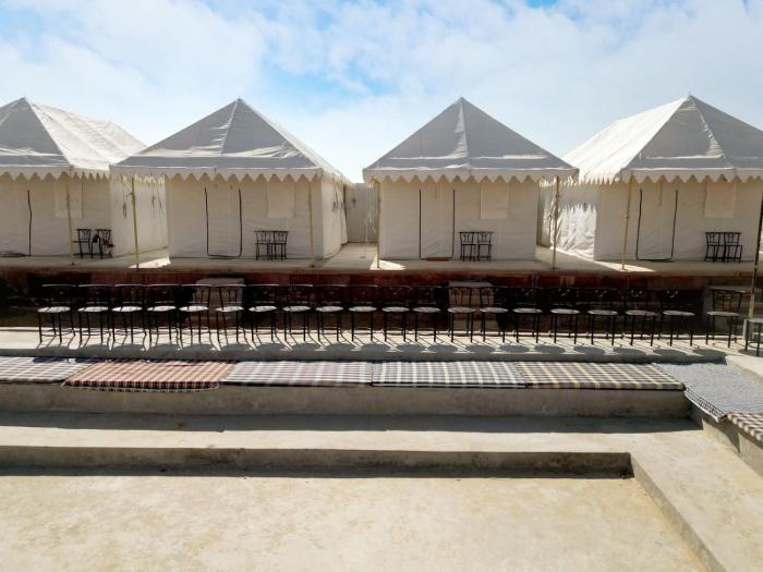 Wonbin desert camp