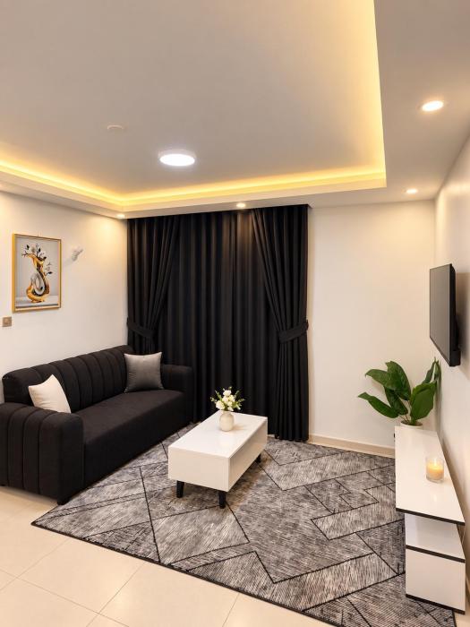 Black & Ivory Two-Bedroom Apartment in Westlands with Gym & Free Parking