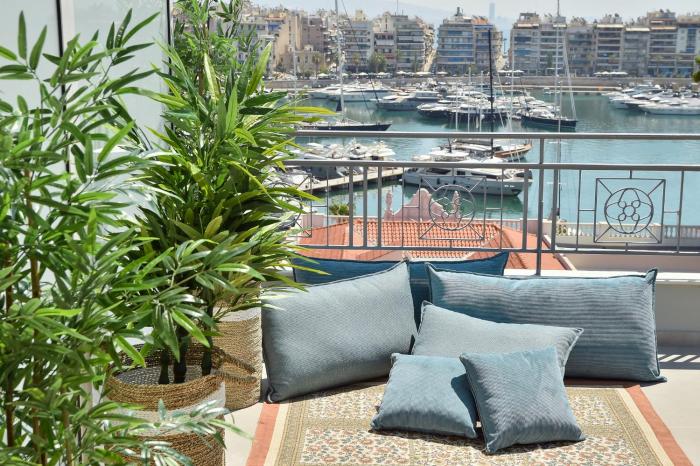 PJ Zeas Crown Penthouse