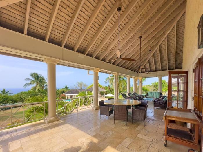 House with a Caribbean Sea