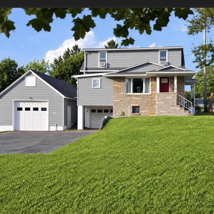 Johnstown Stay Near Laurel Highlands & Hiking