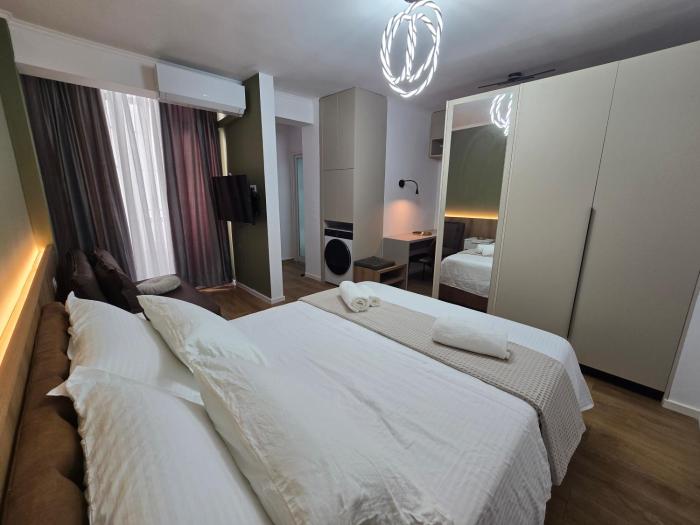 Tona Apartment 03
