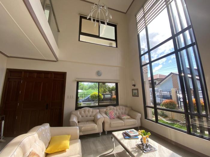 Luxury Family & Group Haven in Prime Bacolod City