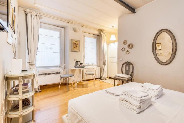 A Due Passi dal Duomo Suite Via Torino 2 Pax