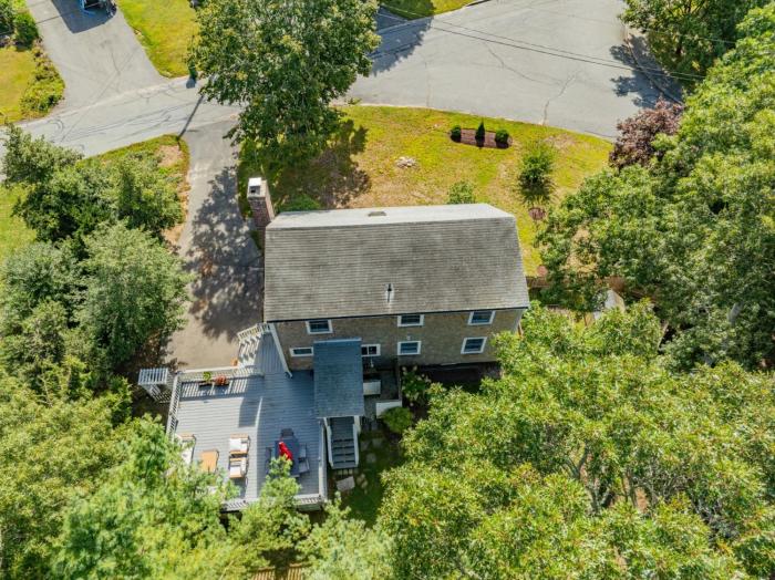 Falmouth Group Retreat, Outdoor Living, Central AC, Dogs OK