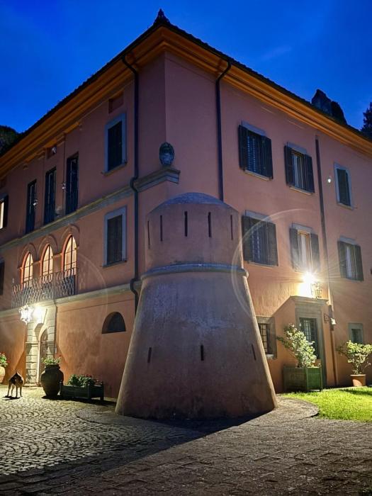 Castello Vinci Historic Room with Private Bathroom