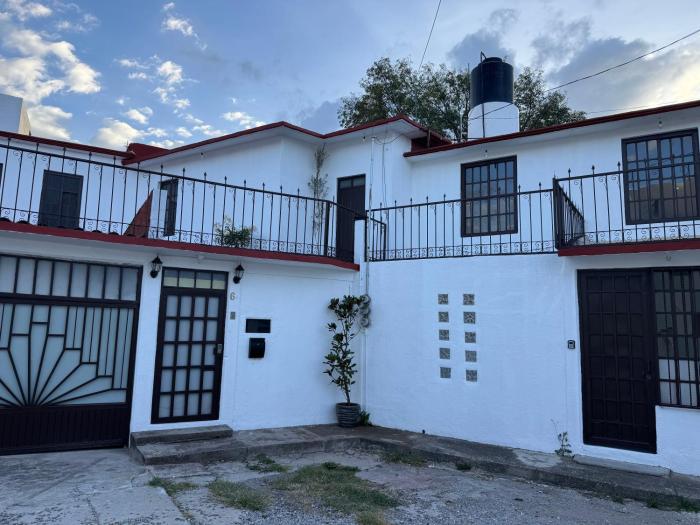Hotel Casa Bugambilias
