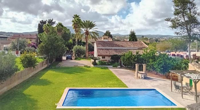 Encantadora Finca Montuiri piscina y aacc para 6