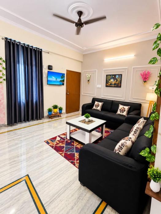 1BHK Penthouse near airport