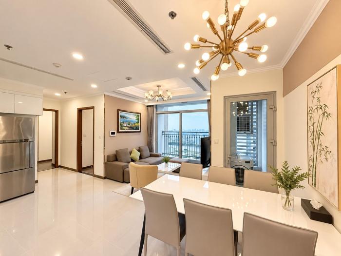 Stunning 2BR Landmark City Views & Comfort Netflix