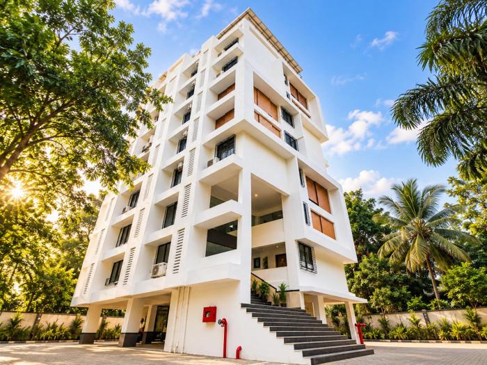 The Altruist Koparkhairane Hotel