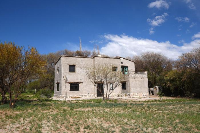 Casa escondida en La Fronterita de Amaicha
