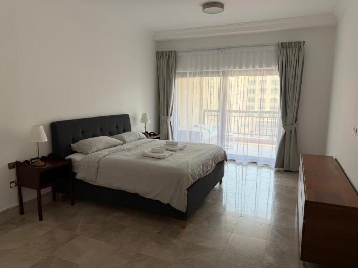 Fairmont North One Bedroom Apartment with Pool - no beach access card