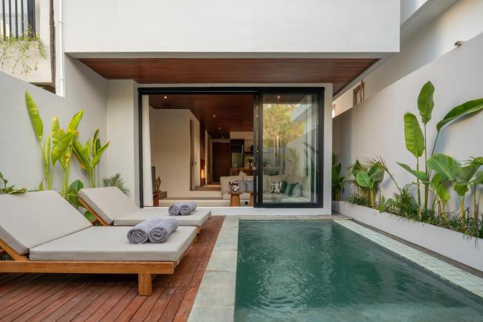 Calma Villas Nyang Nyang