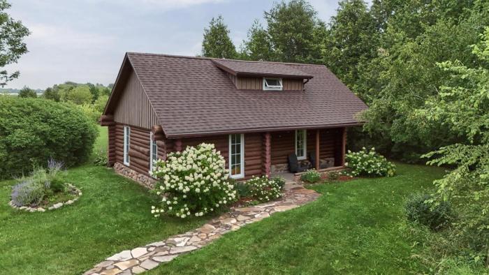 Demilune Lodge - Serene cabin with hot tub ST-2022-0044